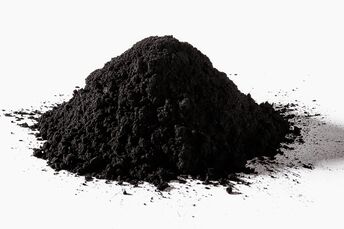 Carvão vegetal em Black Latte